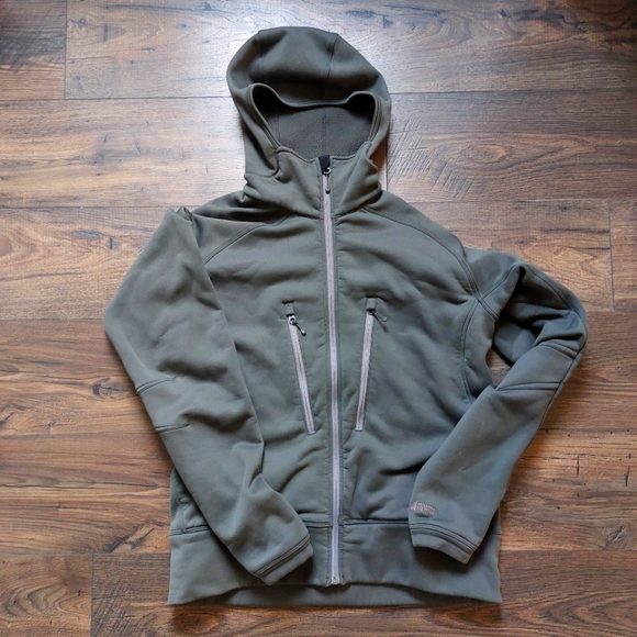 MEC Other - Vintage MEC Slipstream Jacket